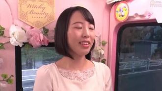 [第二集]顔出し解禁！！マジックミラー便全员38歳over！年齢を感じさせない美しい人妻さん初めての公开ディープキス编vol.03若い男子との浓厚接吻で久しぶりに热くトロけてしまったオマ○コは青年の硬いデカチ○ポが欲しくてたまらない！！in