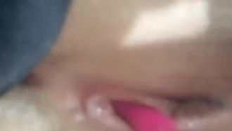 【中国アンカー流出】豊満な巨乳と無毛マンコを持つ清純美少女、見たらめちゃくちゃ犯したくなる。