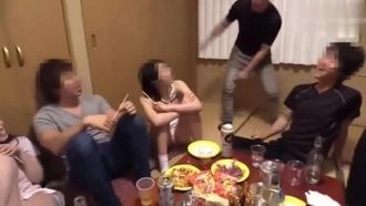 [Chinese text] Drunk NTR summer camp. A big-breasted female college student's girlfriend is made to drink alcohol on a club event trip, and gets into a groove by sucking a man's dick in her mouth...