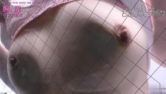 Nahoko / Wiping the glass with her chest and butt / B: 88 W: 62 H: 90