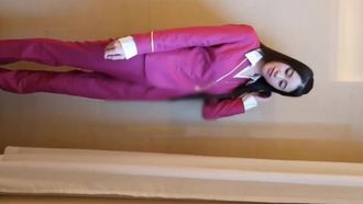 吐血推荐女神级嫩模雨珍穿着制服演绎带着丝袜求职被潜丝袜美腿