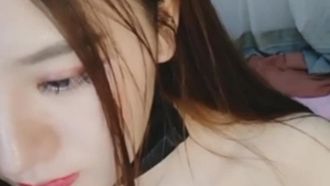 超女神アンカー、レン・イーフェイのこれまでで最大のCD