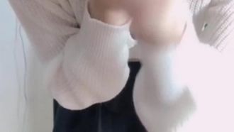 Panties stuffed into pussy, simulated oral sex, three points exposed, moaning, moaning and leaking white juice