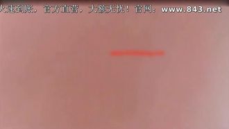 会社で秘書として働く美人若妻が、夫の留守中に部長を自宅に連れ込んで犯され、おしっこをされ、途中で夫から電話が入るほど喘ぎまくる姿が圧巻だった。セックスの最中の会話は素晴らしかった。