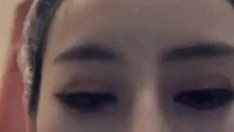 ペッパーの女神マンマンは、ここ数日でたくさんのプレゼントを買ったお腹の大きな中年男性とホテルでセックスします。ところで、おじさんはお金持ちで本当にうらやましいです。