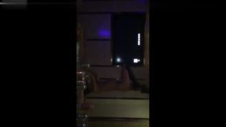 KTV ナイトクラブは放蕩とカーニバルでいっぱいで、そのシーンは映画 1 のフルバージョンと同じくらい熱いです