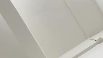 00后极品美乳嫩妹，被男友挑逗一下小穴就湿了～