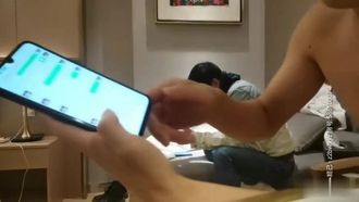《文軒探花》與兩個少婦玩雙飛，兩個騷穴換換操～