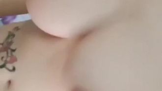 おばあちゃんはウエストが大きくてウエストが細くて本当に最高です！でも、年齢を重ねると腰が滑りやすくなるのでしょうか？