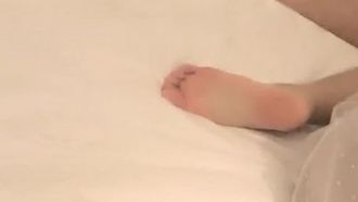 3女3男酒店多人运动，极品身材女神们骚浪互舔待操～