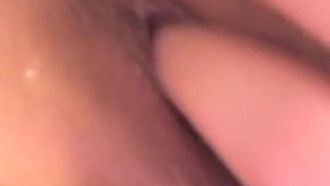 爆乳女神妖媚放電漂亮E杯～直播上邀請粉絲一起啪啪拍視頻
