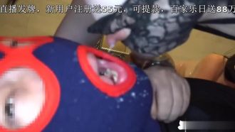 熟女と親友はpkの様々な姿勢で撃たれた