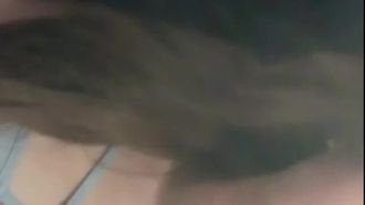 The long-legged live broadcaster broadcast live having sex with her boyfriend in a hotel. On the way, she couldn't help but fuck her in the car for the benefit of her fans~