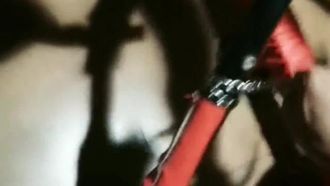 和SM向女同事約到情趣旅館啪啪，還用了八爪椅嘗試各種姿勢及道具超刺激~