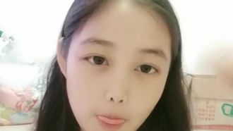 老公受不了，怀孕仍要慰安!夫妻自拍无套内射