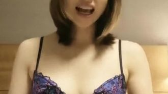 萝莉型人气女优AV西野多惠&amp;林美玲携手直播嗨翻天❤ 分享入行趣事、拍摄祕辛(2)