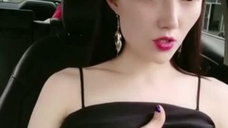 高級アンカーとその友人たちは野生の獲物を楽しむために郊外へ車で行きました! (1)