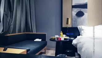 The best apprentice in the country is here! I made an appointment with an OL mature woman, and the foreplay on the sofa was enough to make the experienced young lady feel so good!