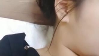 是你的楠楠长相清纯萌妹和男友啪啪，按摩器先自慰口交上位骑乘猛操