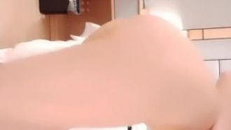 極品蘿莉『大二學妹』紅色睡衣勾搭上門按摩小哥啪啪操 翹美臀無套後入 暴力深喉口爆絕技 高清源碼錄製