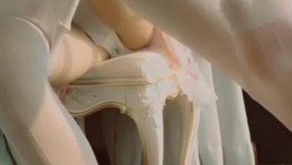 The latest Internet celebrity beauty Strawberry Flavor Gummy VIP customization Loli girl and sunflower hairless pussy seductive talk