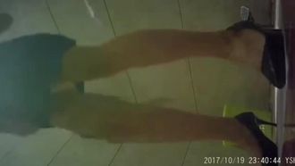 Episode 6 of secret filming and peeping in the women's toilet in a domestic hotel club KTV