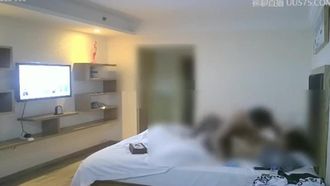 超美人幼稚園教諭がホテルで一夜限りの関係