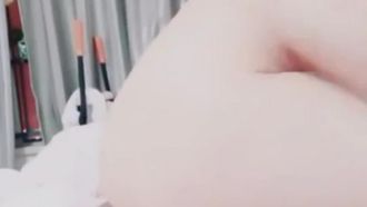極品白嫩美少婦可維全裸誘惑口交各種姿勢操B大秀