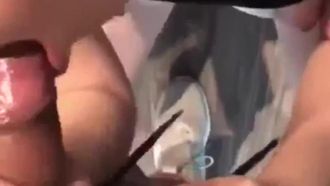 巨乳の女の子が自分に息を吹きかけたらかゆくなった～おばあちゃんを連れ出して遊んでみた～