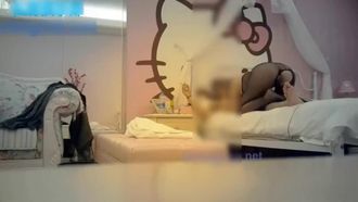 “老公~我还要!!”私人公寓重金约啪性感外围气质美女~情趣装穿着任他干~