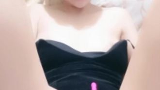[中文主播外流]色情直播当红女主播18禁自拍性爱自慰视频