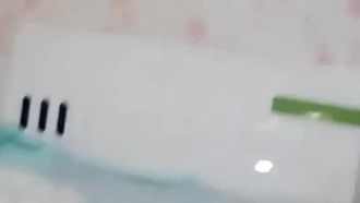 绿帽剧情黑丝小骚货一边打电话一边被操