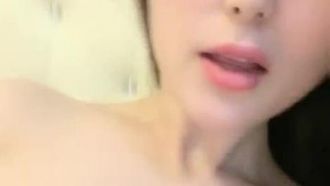 (颜颜宝贝)高颜值美女自慰玩跳蛋