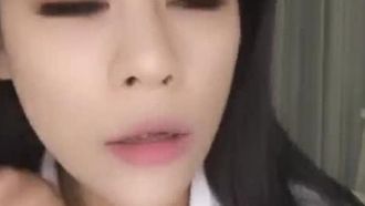 どんなに下着が美しくても、弟と情熱的なセックスをしているふりしかできない