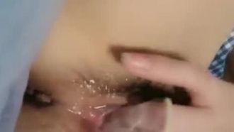 (水姐)小美女疯狂自慰 淫水狂喷