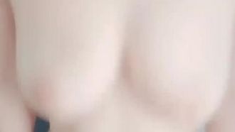 (聲優小允)美乳白虎妹激情自慰