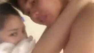 私は小さな叔母と関係を持っていましたが、彼女が実はホワイトタイガーだったとは予想していませんでした。