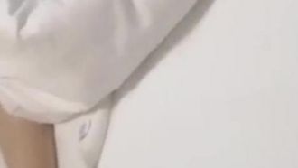 《撩妹達人》在床上狠狠肏中出師範學院大四長髮學生妹~ 越做越生火、越有愛!