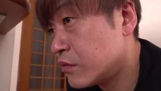 彼女に內緒で彼女の母ともヤってます…瞳リョウ