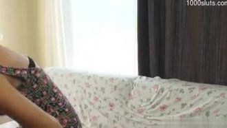 日本のマッサージに初めて挑戦した欧米人の女の子