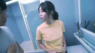 Madou Media Pictures' latest domestic AV masterpiece, Chinese Valentine's Day special episode, where a man and a woman are in the wrong body and their souls are exchanged for physical intercourse.