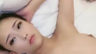 衝撃の集団P【最高の18歳ちっぱいロリ】輪姦、最高の姉妹と呼ばれる最高の刺青少女アシュエが一番人気でハメまくり