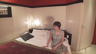 ごっくんする人妻たち 84 〜パイパン淫亂熟女は喉で飲む〜シリーズ特設