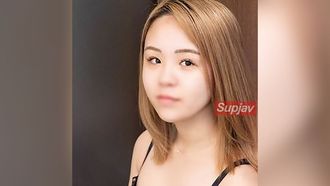 FC2PPV 4587928 ★ Face showing ★ Amateur came to do naughty things! Case #63 It's too big to fit in! Rui-chan (18) gives a blow job with her small mouth, and the realistic reactions of modern girls are erotic
