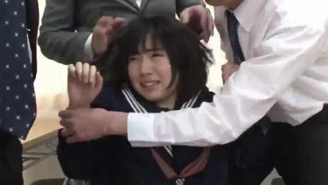 予備校に通う地味でマジメな女子○生をレ○プしながら全身を媚薬漬けにしたら、こっちが引くほど痙攣・潮＆泡吹き・失神しまくった！8