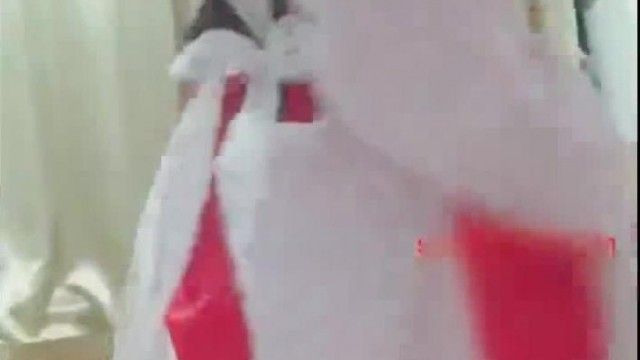 屌丝家中看片撸屌仙女突然从天掉下为修仙成功帮忙凡人操逼
