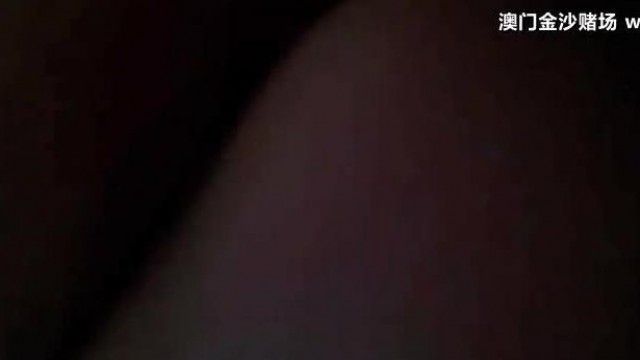 趁爸爸出门上了骚妈妈