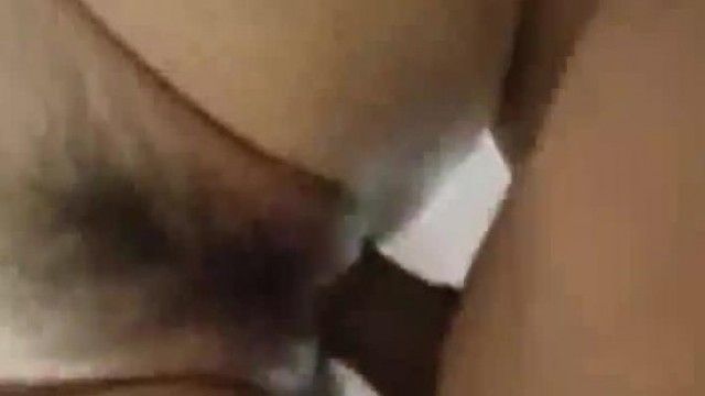 [White and tender big breasts] White and tender big breasts beauty sucks and deep throats in the apartment