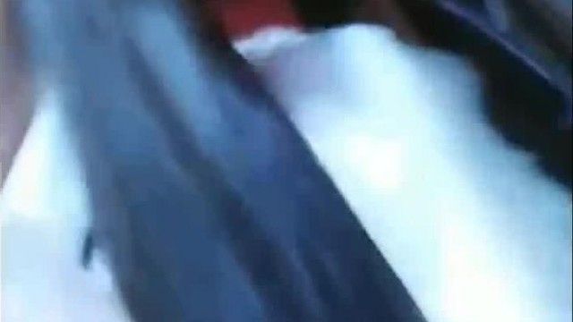 【国内】超イケメン美人キャスター、ヤン・バオが自宅でストリップして生で踊り、そして…