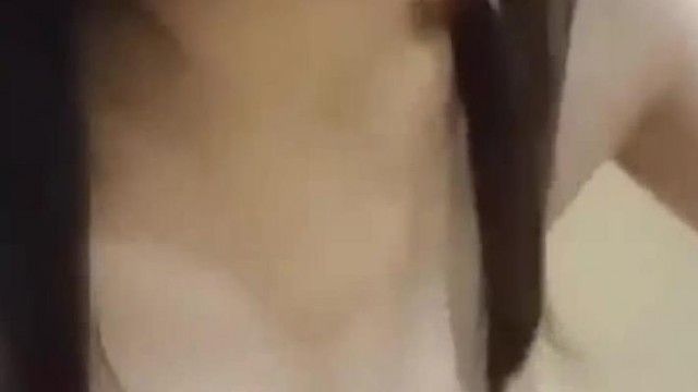 5731-ホテルに食べ物を届けに来た美団少年をエッチなアンカーが誘惑した年、彼は彼女にフェラをした